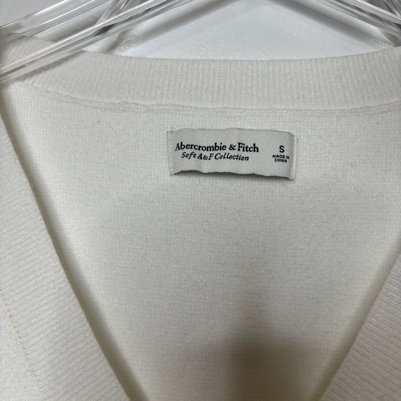 Abercrombie & Fitch Soft A&F V-Neck Sweater Women Small Ivory Oversized - Picture 6 of 9
